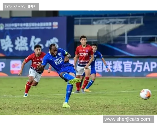 足球巨星勋章：见证荣耀与成就的象征，致敬足球传奇的永恒辉煌